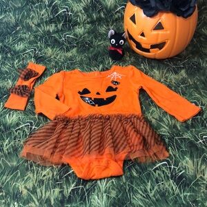 Baby girls Halloween outfit 6-9 m